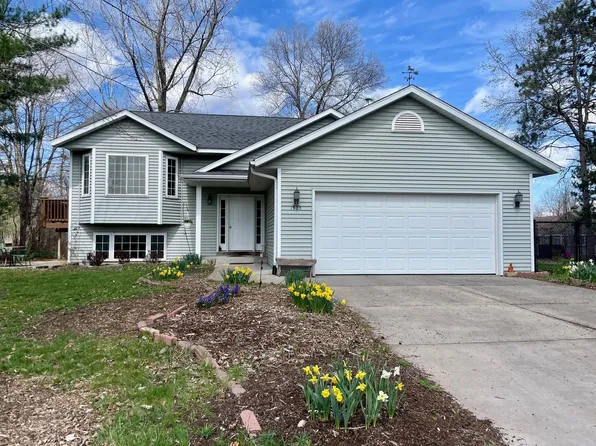1905 3rd Ave NE, Menomonie, WI 54751