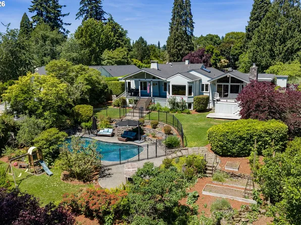 3617 Wauna Vista Dr, Vancouver, WA 98661