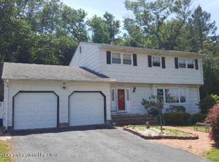 22 Avon Way, Parlin, NJ 08859