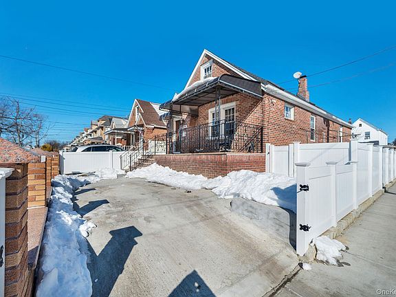 3rd image of 10967 131st Street