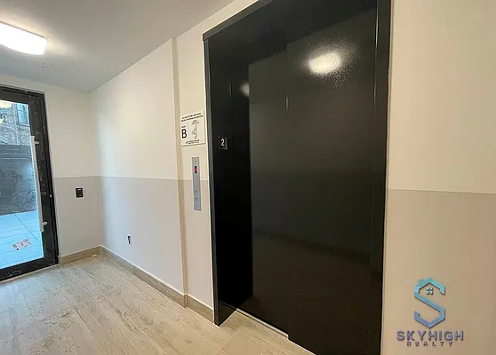 Rented by Skyhigh Realty NYC LLC | media 10