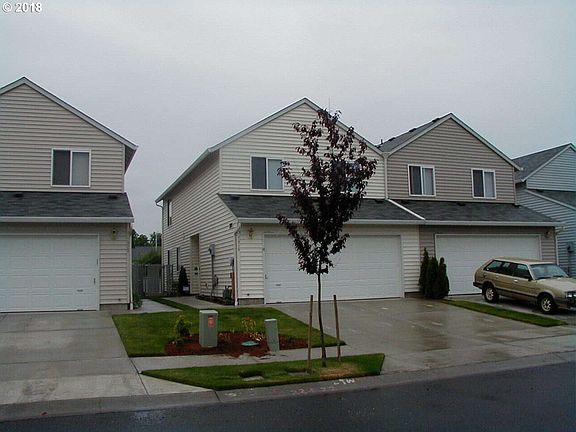 4th image of 2919 NE 116th Ave