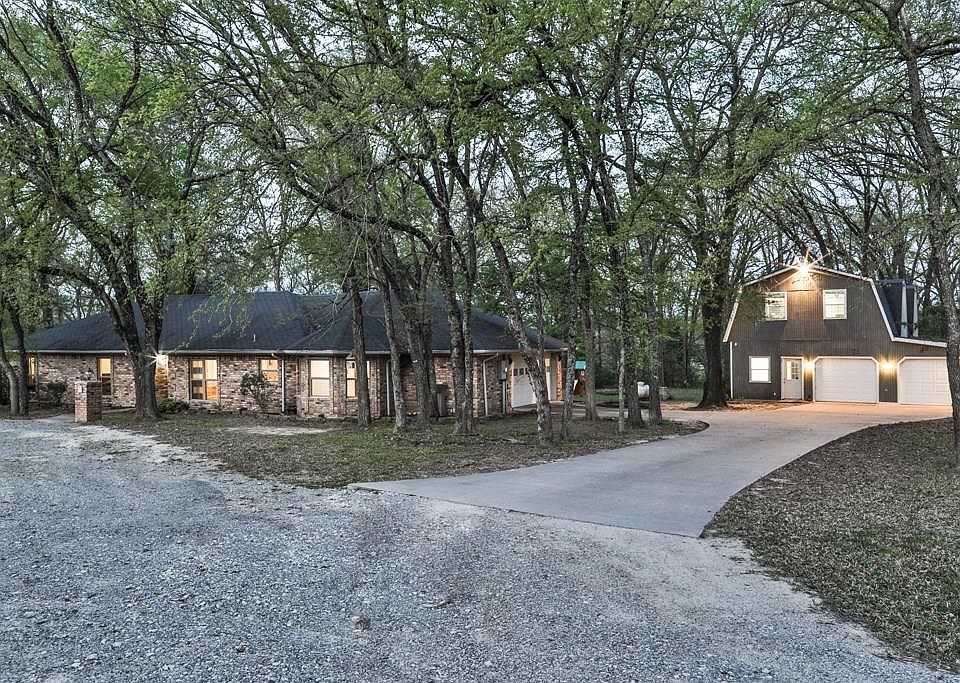 1st image of 571 Private Road 3141