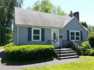 25 Scarborough Rd, Windsor, CT 06095