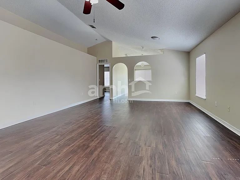 30312 Rattana Ct — Photo 7