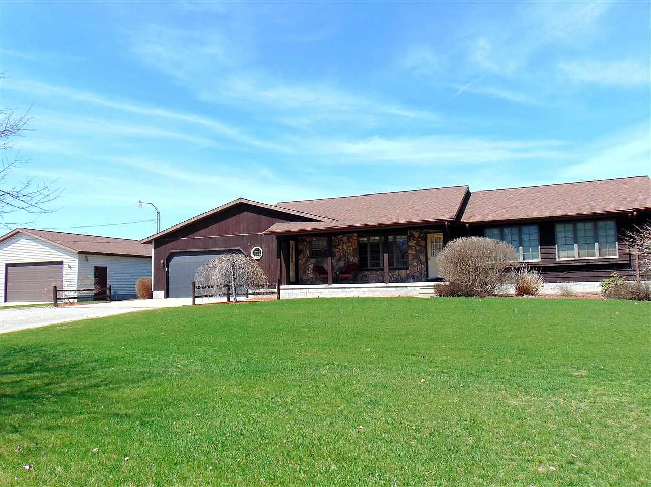 1707 E Cody Estey Rd photo 1