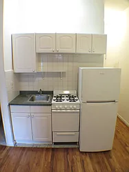 Rented by Glasser Realty LLC