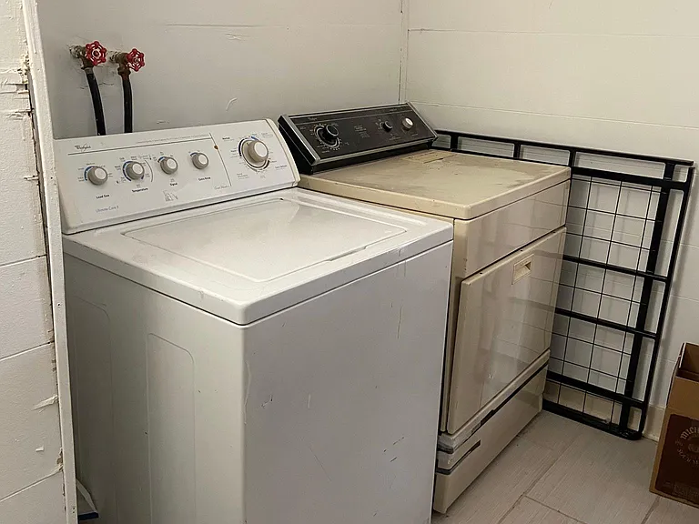 415 Parkdale Ave #1 — Photo 6