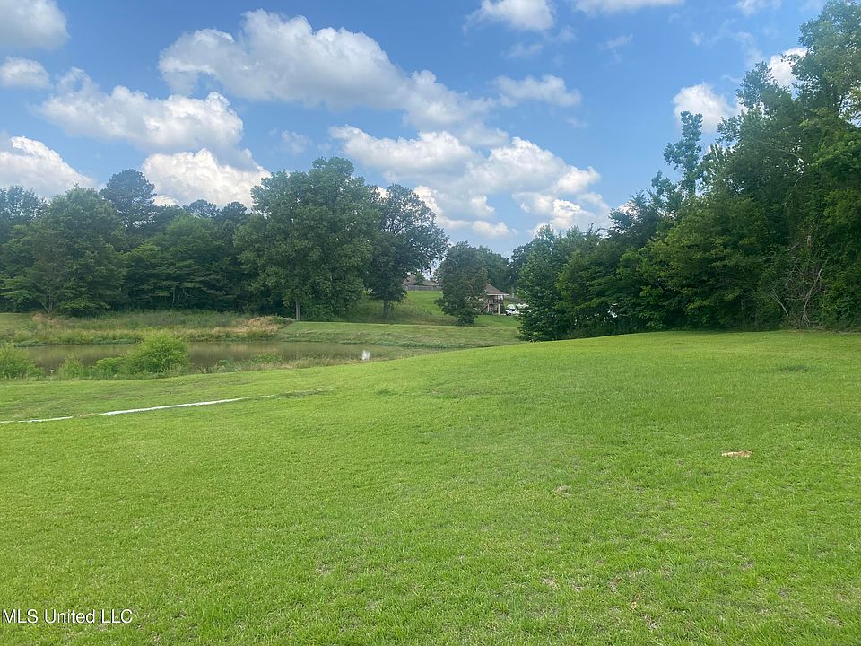 1st image of 140 Sylvan Dr #29