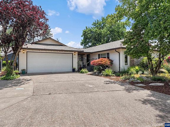 5th image of 7021 Nottingham Dr NE