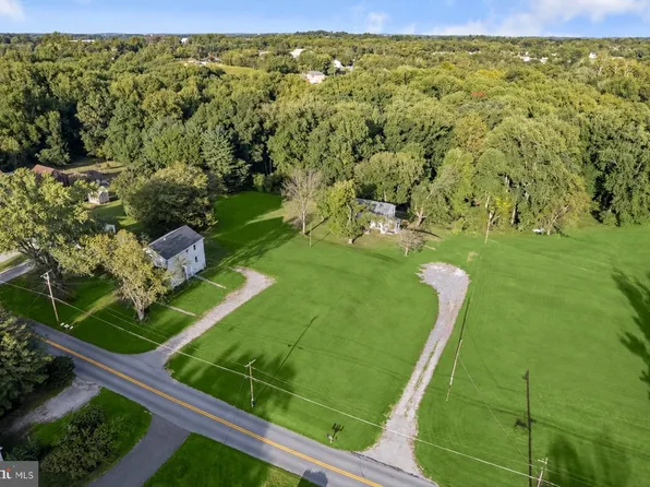 2903 Ridge Rd, Windsor Mill, MD 21244