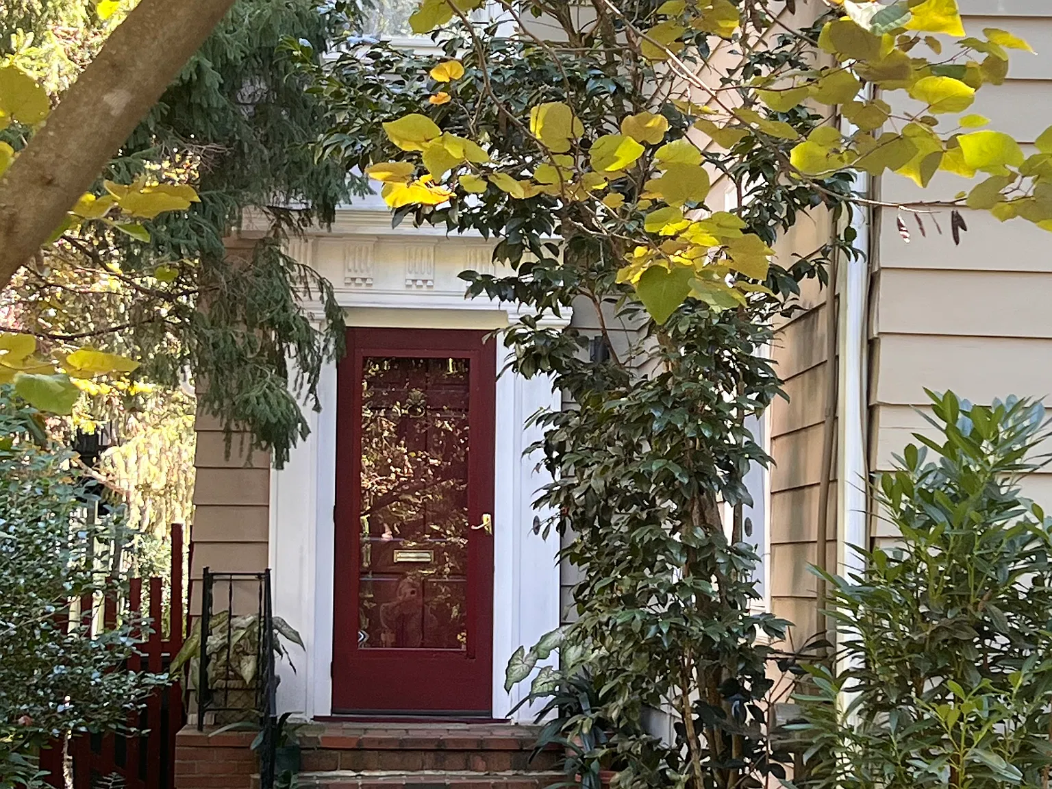 3 bed, 2.5 bath, 2607 sqft, $5,000 — Photo 3