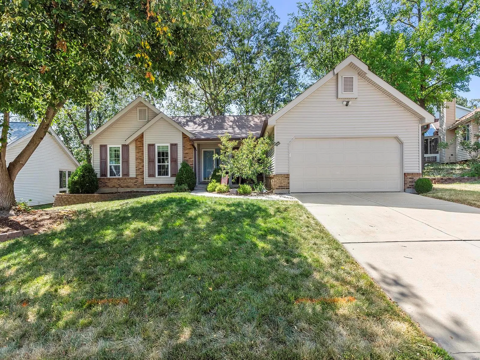 1607 Daybreak Point Ct photo 1