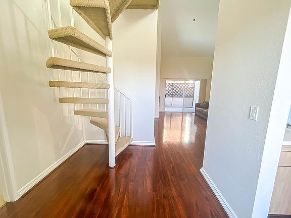3rd image of 156 S Oak Knoll Ave APT 307