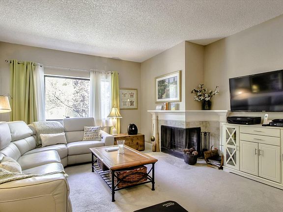 4th image of 4671 Albany Cir APT 115