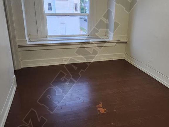 5th image of 1601 Nevada St #1603
