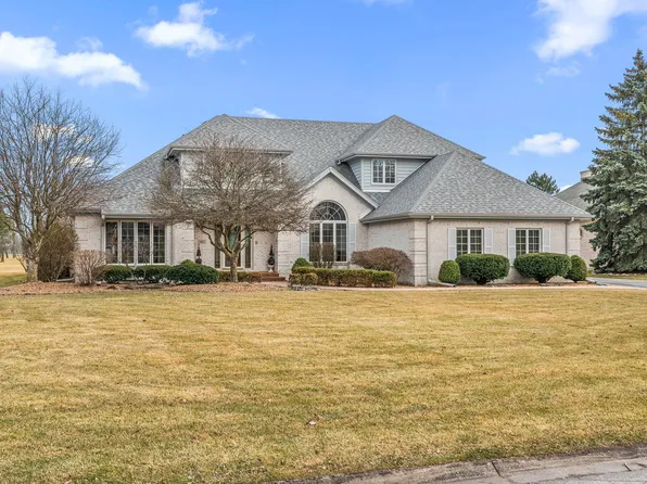 943 Killarney Dr, Dyer, IN 46311