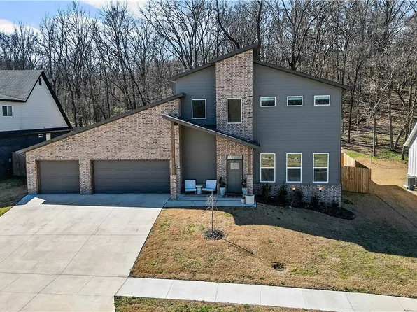 1113 Bunker Dr, Pea Ridge, AR 72751