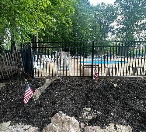 5th image of 341 Woodsbluff Ct