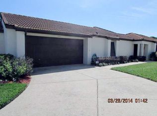 1946 Magnolia Cir, Tavares, FL 32778