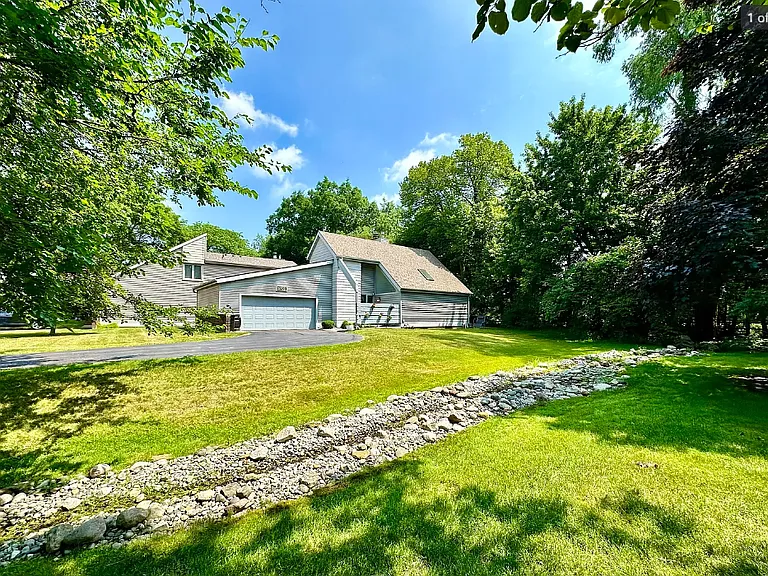 3722 Cavalier Dr — Photo 1
