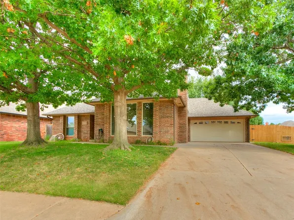 15500 Blue Mesa Dr, Edmond, OK 73013