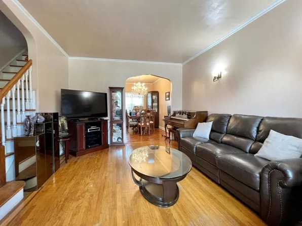 25-14 43rd Street image 3 of 23