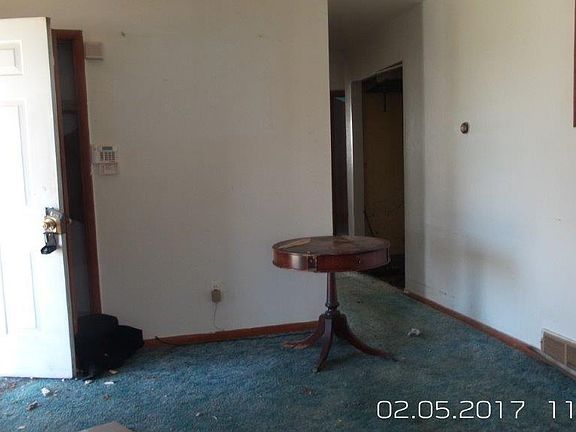 3rd image of 1325 Scioto Ave