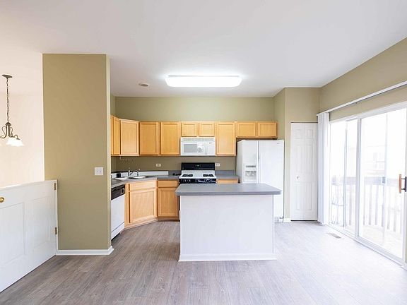 4th image of 840 Cherry Creek Dr