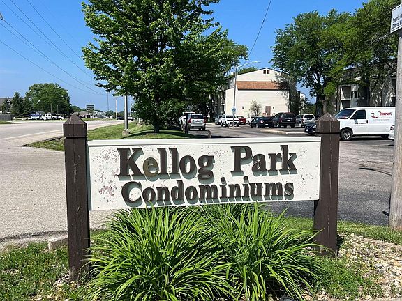 3rd image of 3119 W Willow Knolls Dr #34B