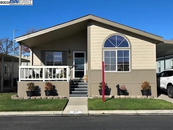 27 Santa Anita, San Leandro, CA 94579