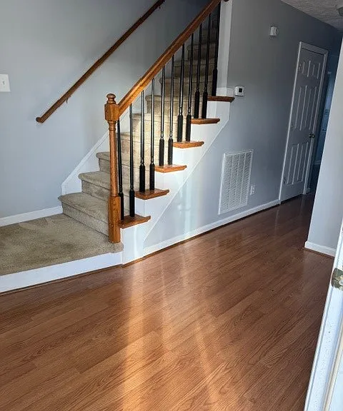5340 Miranda Dr — Photo 7