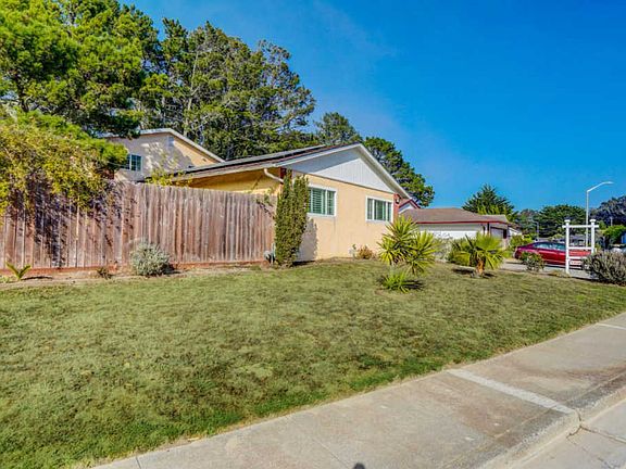 3rd image of 2766 Fleetwood Dr