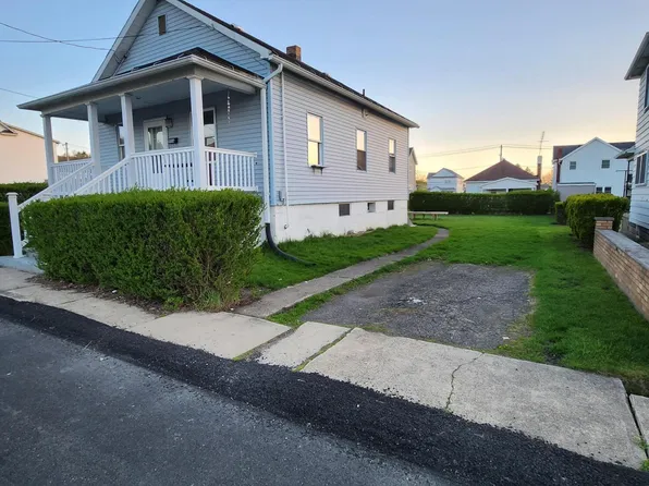 1006 Ward St, Jessup, PA 18434