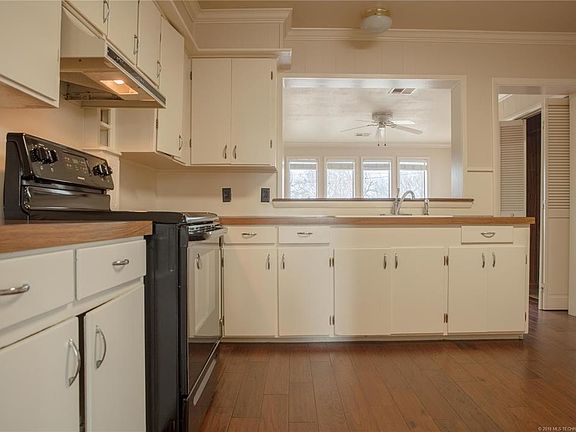 5th image of 1007 E Creek Ave