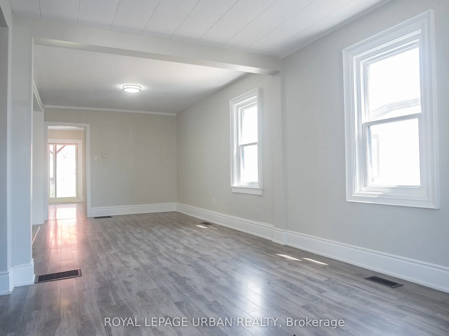 3 bed, $2,000 — Photo 4