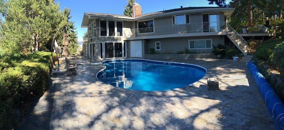 1st image of 821 Parkview Way