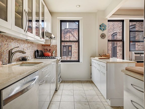 3rd image of 315 E 88th St APT 5G