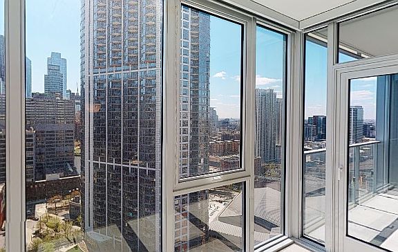 4th image of 330 W Grand Ave APT 1001