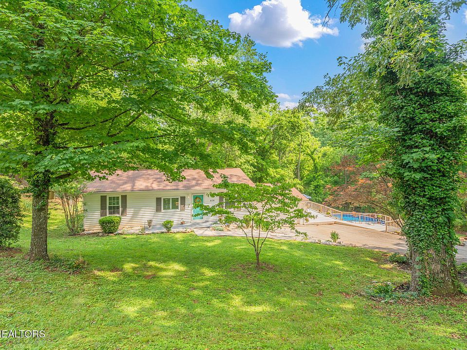 1st image of 6136 Walnut Valley Dr