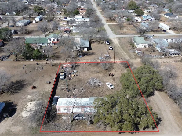 319 N Front Ave LOT 8-10, Sabinal, TX 78801
