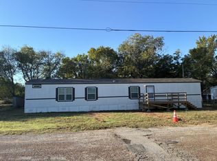 208 Logan Ln, Gatesville, TX 76528