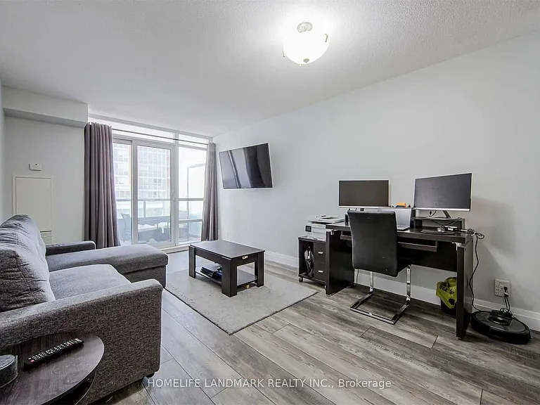 55 S Town Centre Blvd #209 — Photo 9