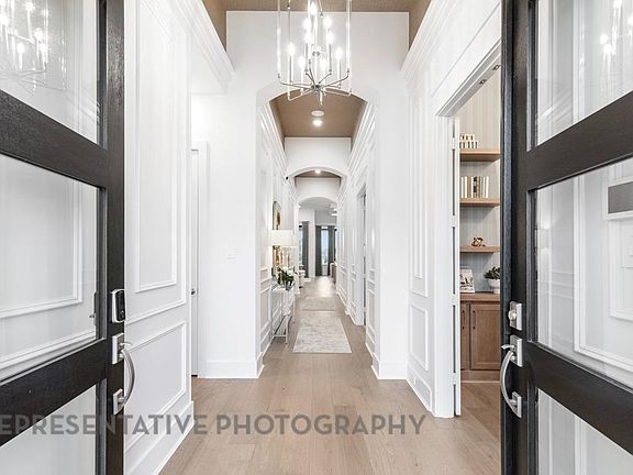 3rd image of 31519 Bramble Hollow Ct
