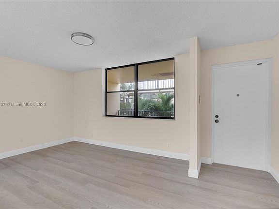 5th image of 3350 NE 192nd St #4P-B
