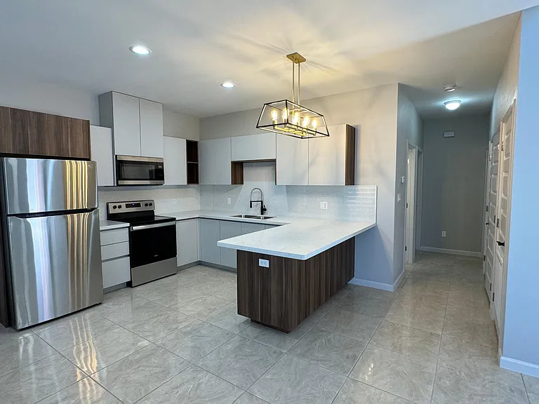 803 Hidden Hills St #2 — Photo 22
