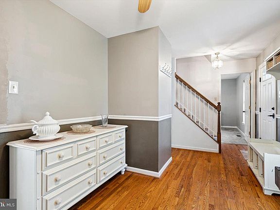 5th image of 3178 Vista Ct