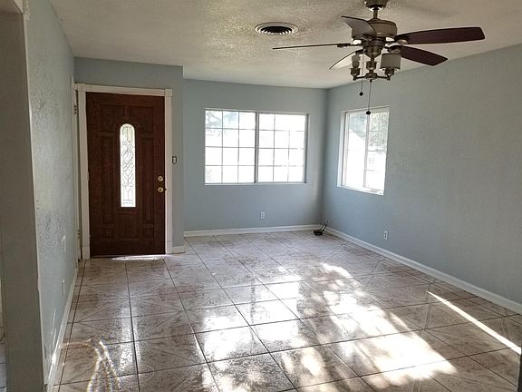 5th image of 532 Bennett St