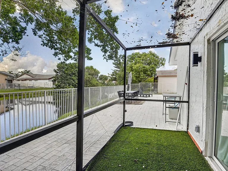 16709 SW 5th Ct — Photo 39