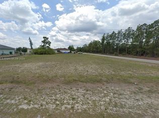 2250 E 11th St, Lehigh Acres, FL 33936